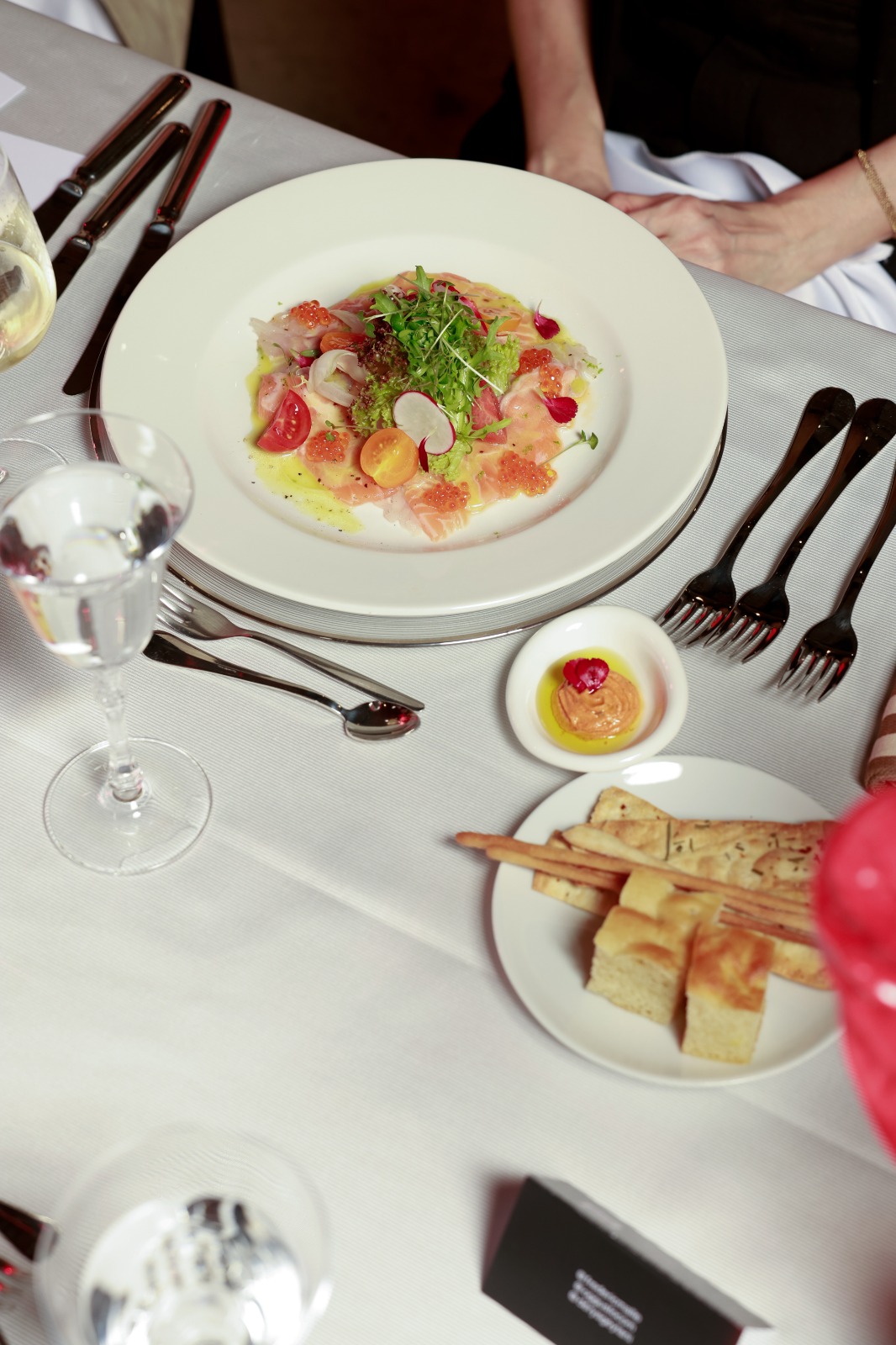 Bando Fine Catering 2026 etkinlik anı İstanbul gastronomi fotoğrafı lüks servis